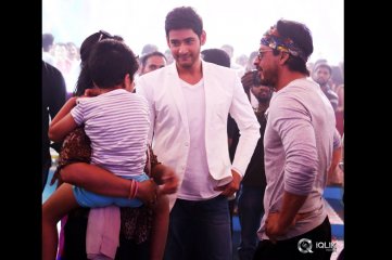 Shah Rukh Khan Meets Mahesh Babu